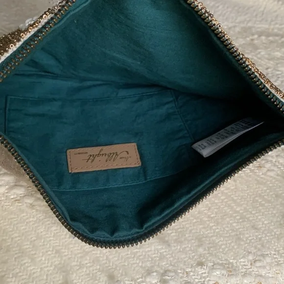 ANTHROPOLOGIE MISS ALBRIGHT sequin clutch - Picture 4 of 9